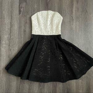 Issue New York Lace Prom occasion Ivory Black Strapless mini formal Dress (6 XS)